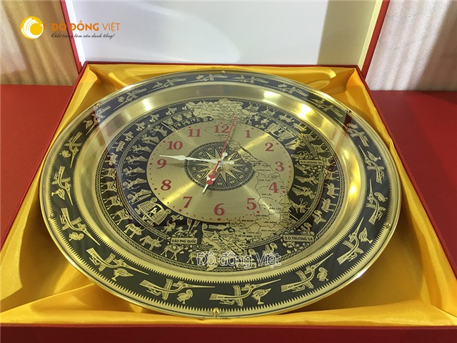 Mẫu đồng hồ trống đồng in bản đồ Việt Nam làm quà tặng khách nước ngoài ý nghĩa