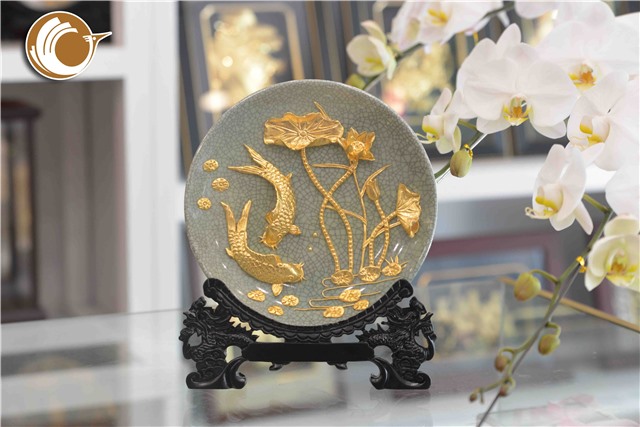 Đồ đồng Việt chuyên quà tặng cao cấp tại Hà Nội- đĩa vàng cá chép hoa sen