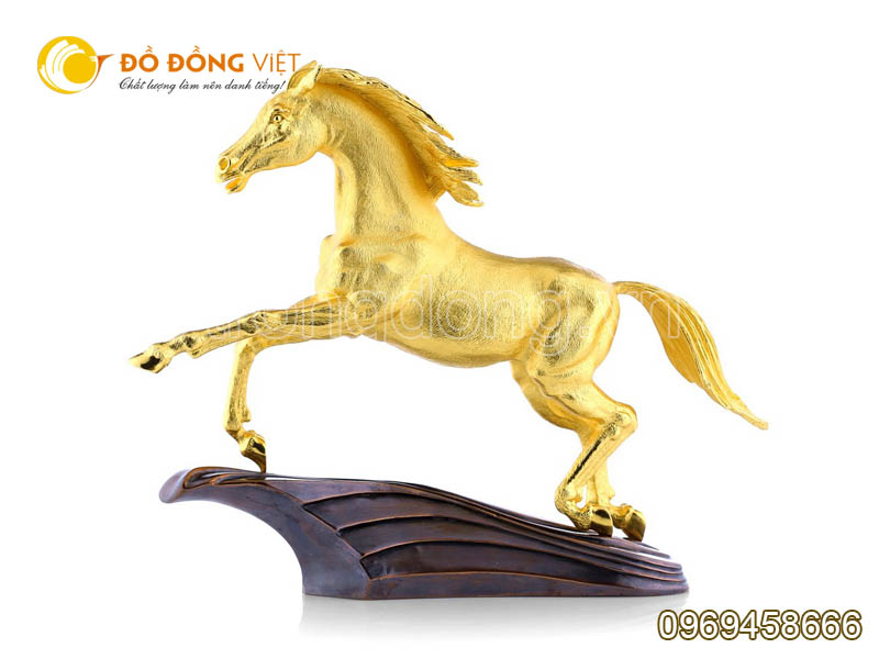 tượng ngựa bằng đồng mạ vàng